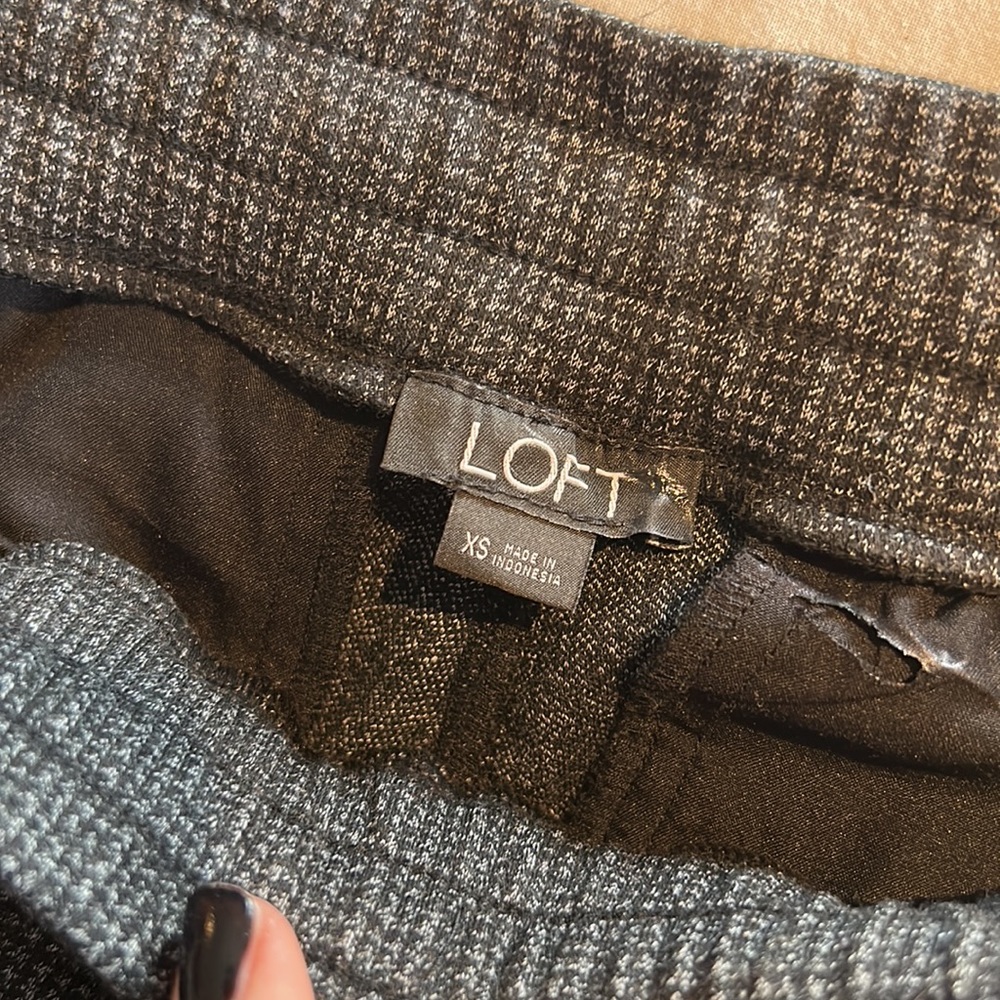 Loft pull on pants - Picture 2 of 4